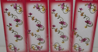 +MBA #3535-01118   "2010 Hirschberg Schutz (4) 4 Packs Of Iron On Embroidered Flowers"
