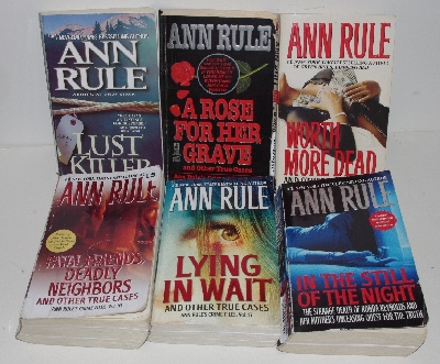 MBA #3636-299   "Set Of (18)  Pre-Owned  Ann Rule True Crime Paper Back Books"