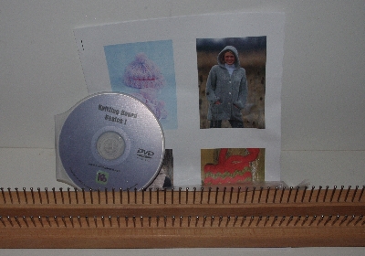 +MBA #3737-0036   "2007 Solid Hard Wood Knitting Board With Patterns & DVD"
