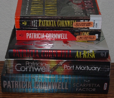 +MBA #3838-0026   "Set Of 5 Patricia Cornwell Books"