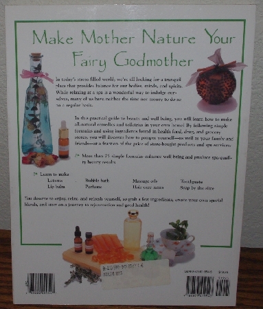 +MBA #3939-139   "2001 The Good Earth Bath, Beauty & Health Book By Casey Kellar"