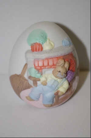+MBA #9-065  ROC 1992 Easter Bunny Ceramic Egg