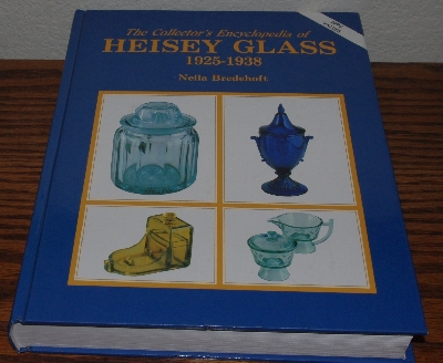 +MBA #4040-0042   "1986 The Collector's Encyclopedia Of Heisey Glass 1925-1938 Ny Neila Bredehoft" Hard Cover