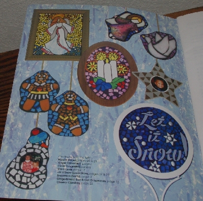 +MBA #4040-0044    "1999 A Mosaic Christmas By Dione Roberts" Paper Back