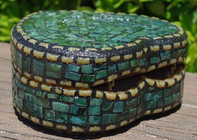 +MBA #5558-304  "Gold & Multi Green Stained Glass Heart Shaped Mosaic Jewelry Trinket Box"