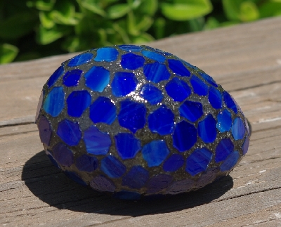 +MBA #5600-0002   "Blue Stained Glass Mosaic Egg"