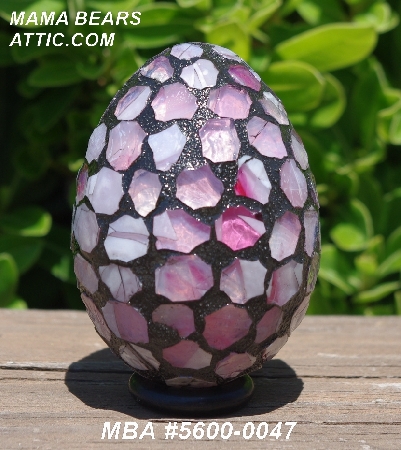 +MBA #5600-0047  "Multi Pink & White Stained Glass Mosaic Egg"