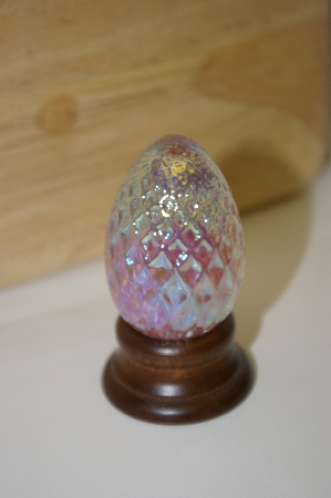 +MBA #10-231  1985 HandCrafted Art Glass Opalescent  Egg