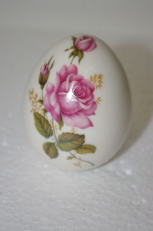 +MBA #11-104  1980's  Heavy Porceline Pink Rose Egg