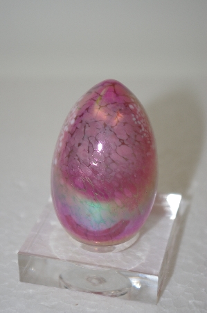 +MBA #11-122  1985 Hand Made Pink Glass Art Egg