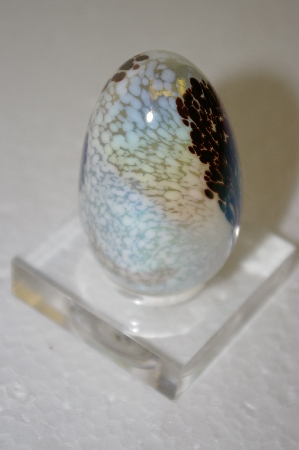 +MBA #11-129  1980's White & Purple Hand Made Art Glass Egg