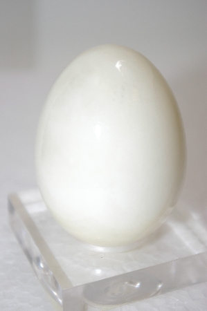 +MBA #11-393  Soild White Hand Cut & Polished Marble Egg