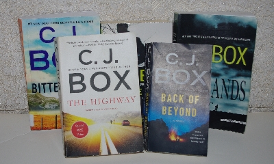 MBA #5757-5304   "Set Of 5 Hoyt/Dewell Books By Author C.J. Box"