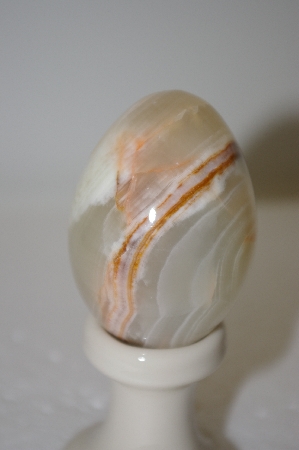 +MBA #12-113  Beautiful Hand Cut & Polished Onyx Egg
