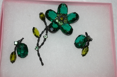 +MBA #16-548  Antique Green Glass Flower Pin & Earring Set