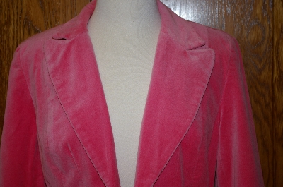 +MBA #24-329  "Metro Style Pink Velvet Blazer