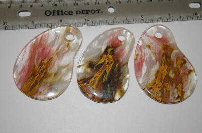 +MBA #23-046   "Set Of 3 Large Fancy Cut Agate Beads