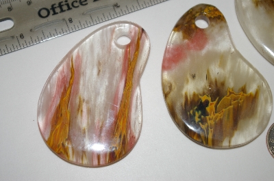 +MBA #23-059   "Set Of 3 Large Fancy Cut Agate Beads