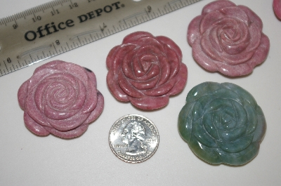 +MBA #23-068  "Set Of 5 Hand Carved Gemstone Rose Beads
