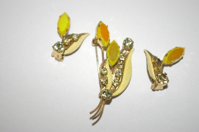 +MBA #23-360  Vintage Made In Austria Yellow Glass & Pale Yellow Crystal Pin & Matching Clip On Earrings