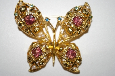 +MBA #25-243   Avon Gold Tone Butterfly Pin
