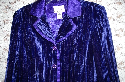 +MBA #5-1867   "Linea By Louis Dell'Olio Crinkle Velvet Jacket With Satin Trim