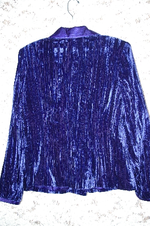 +MBA #5-1867   "Linea By Louis Dell'Olio Crinkle Velvet Jacket With Satin Trim