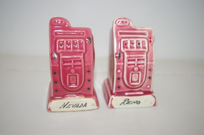 +MBA #33-019  "Vintage Pair Of Pink Reno Nevada Salt & Pepper Shakers