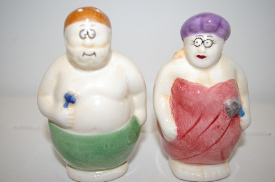 +MBA #33-115  "Bathing Man & Woman Salt & Pepper Shakers