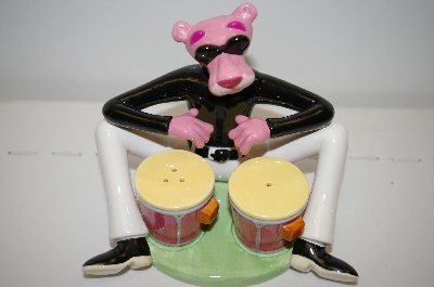 +MBA #33-147  "1998 Pink Panther Stand With Bongo Salt & Pepper Shakers