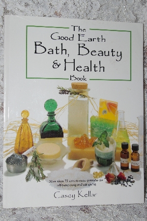 +MBA #39-010  "2001 The Good Earth Bath, Beauty & Health Book