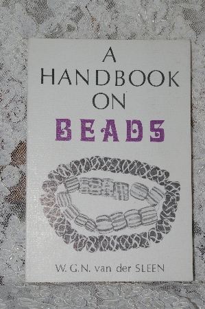 +MBA #40-098  "1989 A Handbook On Beads"