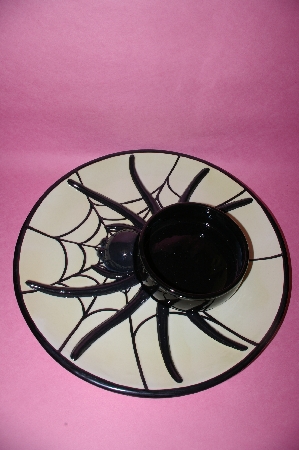 +MBA #54-028  Unique Ceramic  "Black Spider" Chip & Dip Set