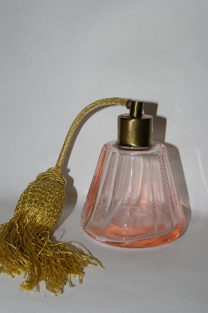 +MBA #55-009  Vintage Soft Pink Glass Atomizer Perfume Bottle