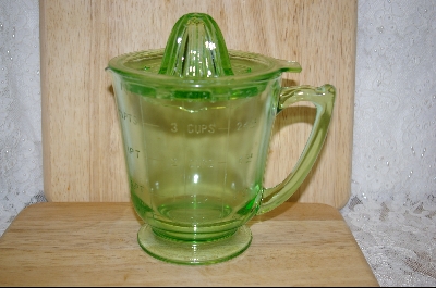 +MBA #4960  "Green Reamer & 4-Cup Pitcher #4960