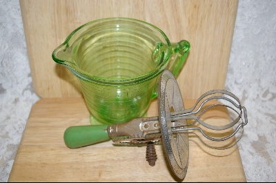 +MBA #4916  "Green 2 Cup Glass S & T Beater Set #4916