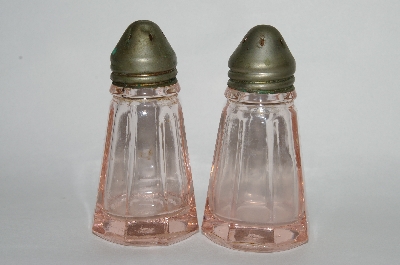 +MBA #64-034   Vintage Pink Depression Glass "Salt & Pepper Shakers"