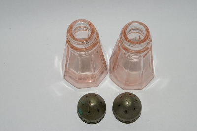 +MBA #64-034   Vintage Pink Depression Glass "Salt & Pepper Shakers"