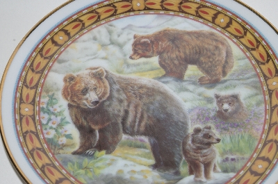+MBA #68-020  "Mother Bear & Cubs Ceramic Plate