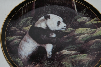 +MBA #68-065   1998 Trevor V. Swanson "The Panda Bear" Collectors Plate