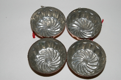 +MBA #79-046  Set Of 4 Vintage Round Copper Jello Molds