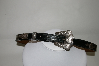 +MBA #81-039  "Justin Black Leather Belt With Silver Heart Studs