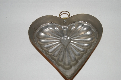 +MBA #81-194   Vintage Heart Shaped Copper Jello Mold