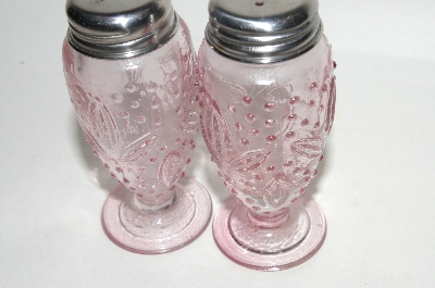 +MBA #86-122  "Set Of Fancy Pink Glass 2005 Salt & Pepper Shakers