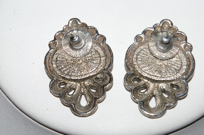 +MBA #88-110   Vintage Silver Tone Blue Center Stone Pierced Earrings