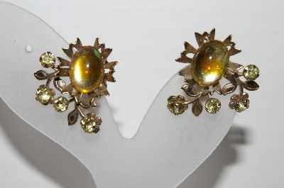 +MBA #96-062  "Vintage Goldtone Yellow Rhinestone & Cabochon Clip On Earrings"
