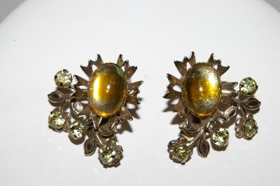 +MBA #96-062  "Vintage Goldtone Yellow Rhinestone & Cabochon Clip On Earrings"