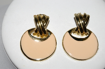 +MBA #94-023  " Vintage Goldtone Pale Peach Enameled Pierced Earrings"