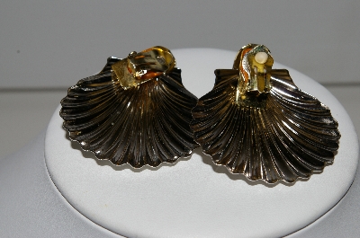 +MBA #94-009  "Vintage Two Tone Multi Layered Shell Clip On Earrings"