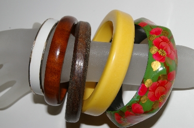 +MBA #41E-300  "Vintage Set Of 5 Bangle Bracelets"